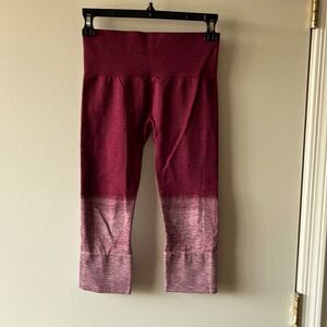 Lululemon Ebb to Street Seamless Crop Leggings Size 4 Gently used